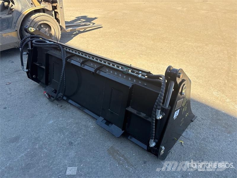 GIYI GY-KH72 72 in Multi-Purpose Skid Steer Bucket Kausi