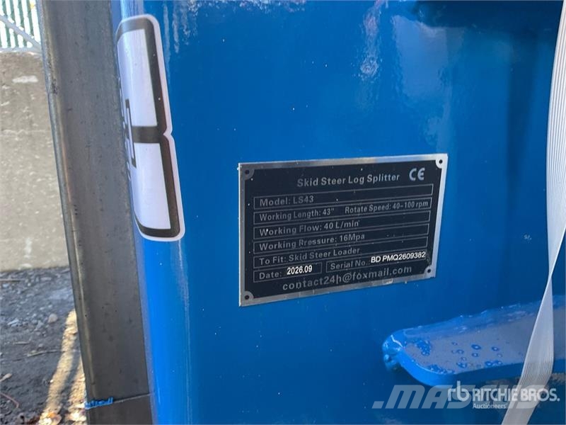  GIYI GY-LS43 43 in Skid Steer Log Splitter (Unused Houtklover