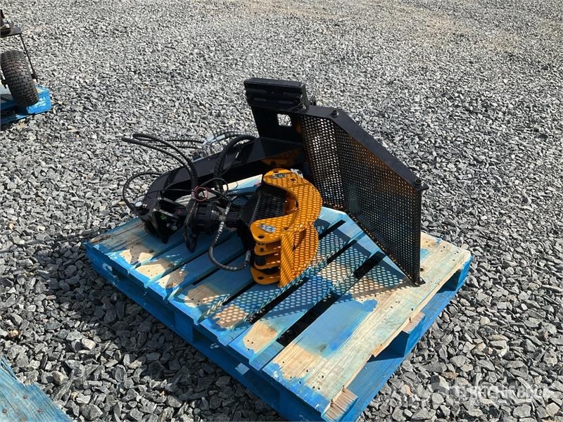  GIYI GY-MRG69 47 in Mini 360° Rotating Skid Steer  Grapples