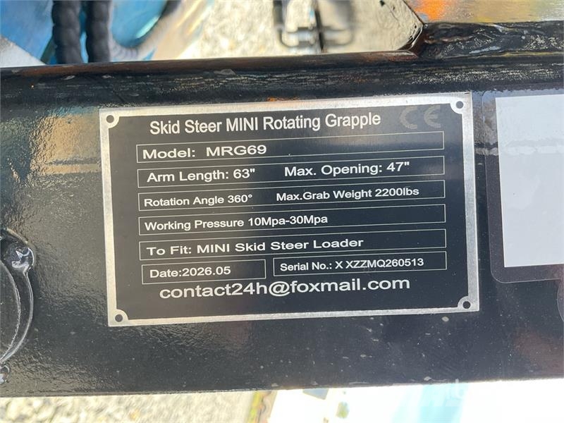  GIYI GY-MRG69 47 in Mini 360° Rotating Skid Steer  Grapples