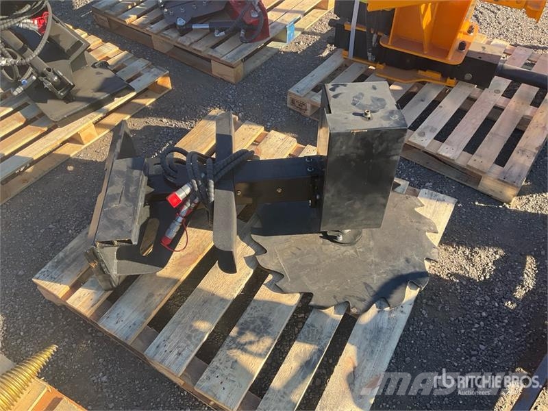 GIYI GY-MTS51 28 in Mini Skid Steer Tree Saw (Unus Otros componentes