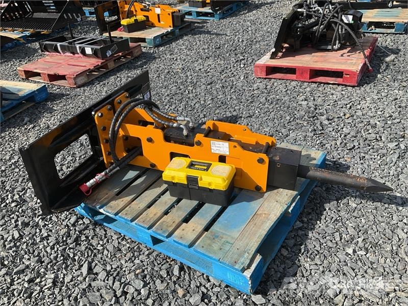 GIYI GY-P680 3 in Skid Steer Breaker (Unused) Iskuvasarat