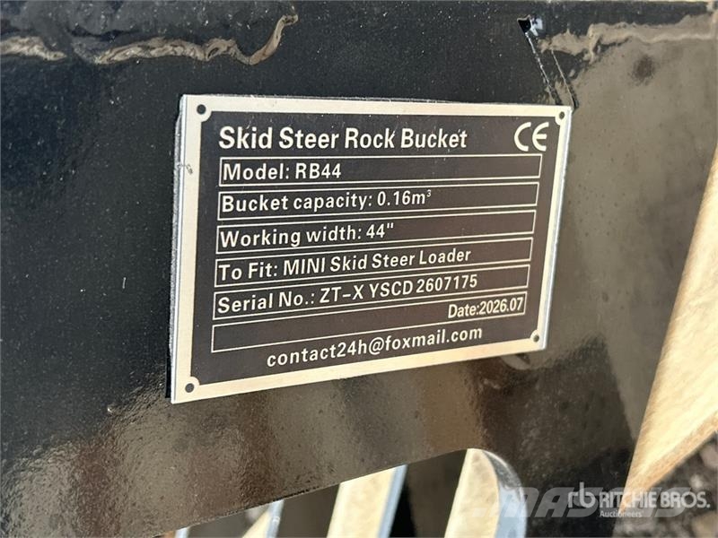  GIYI GY-RB44 44 in Rock Mini Skid Steer Bucket (Un Kašike / Korpe