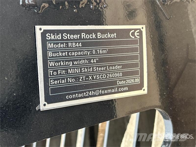 GIYI GY-RB44 44 in Rock Mini Skid Steer Bucket (Un Kašike / Korpe