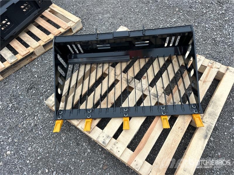 GIYI GY-RB44 44 in Rock Mini Skid Steer Bucket (Un Kašike / Korpe