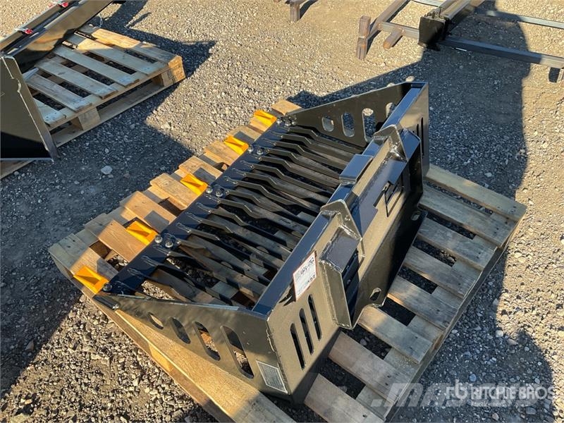  GIYI GY-RB44 Rock Mini Skid Steer Bucket (Unused) バケット