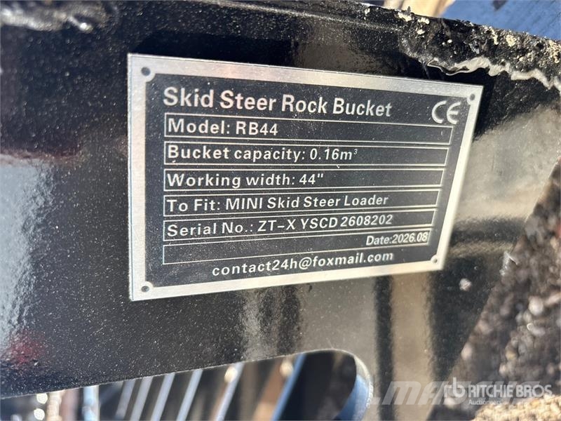  GIYI GY-RB44 Rock Mini Skid Steer Bucket (Unused) バケット
