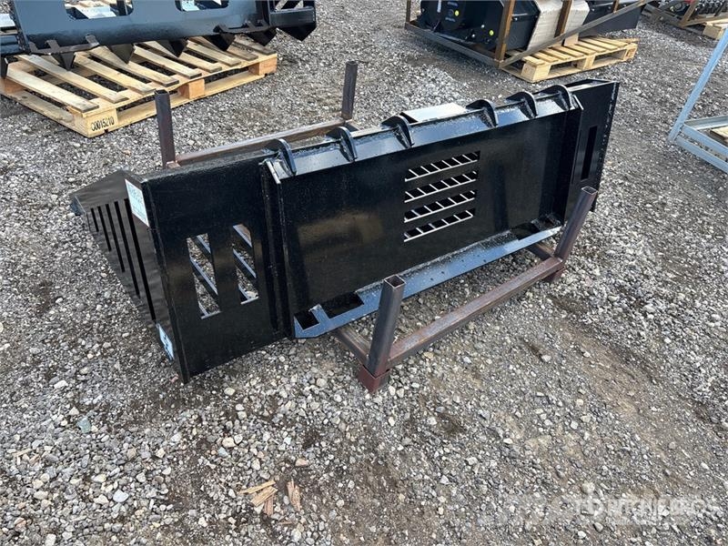 GIYI GY-RB66N 66 in Rock Skid Steer Bucket (Unused دلاء