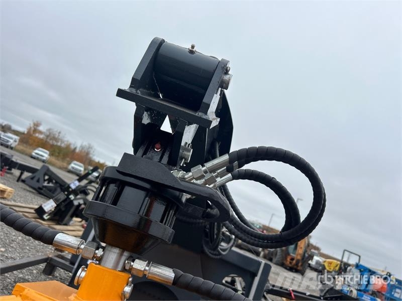  GIYI GY-RG63 47 in Rotating Skid Steer Grapple Pinze
