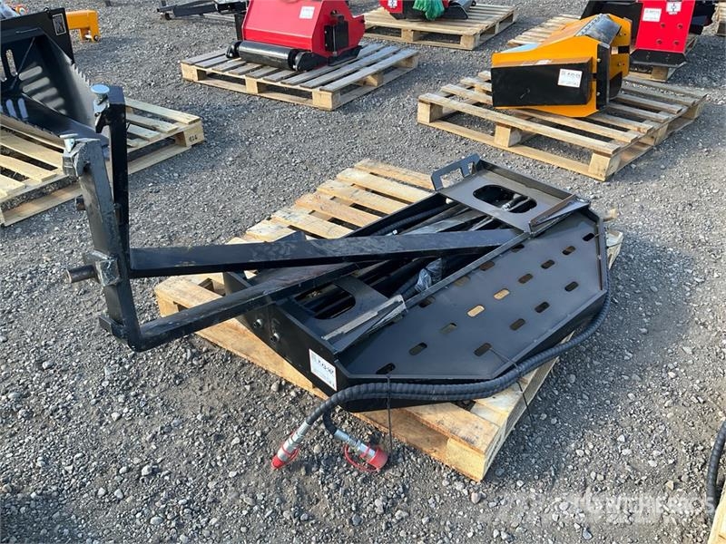 GIYI GY-SF60 60 in Skid Steer Forks (Unused) 叉