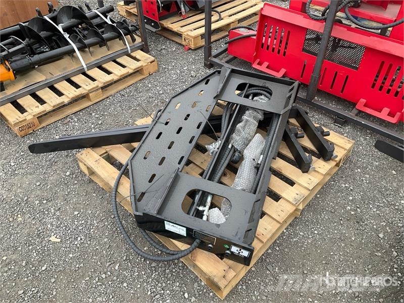  GIYI GY-SF60 60 in Skid Steer Forks (Unused) Forche