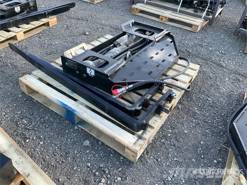 GIYI GY-SF60 60 in Skid Steer Forks (Unused) 叉