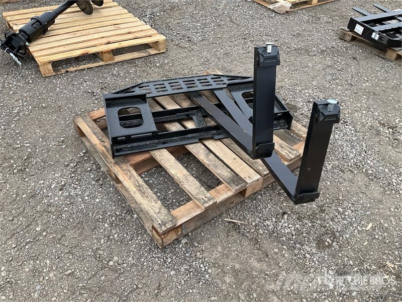  GIYI GY-SF60 60 in Skid Steer Forks (Unused) Vilice