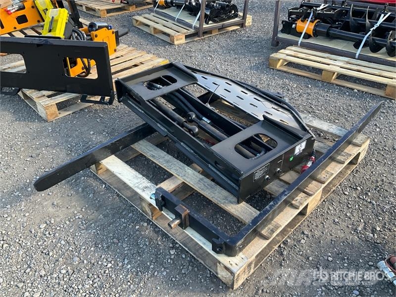  GIYI GY-SF60 60 in Skid Steer Forks (Unused) شوكات