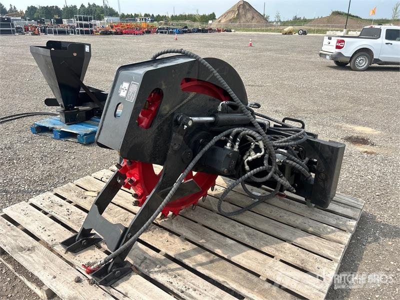  GIYI GY-SRS70 16 in Skid Steer Sliding Rock Saw (U Drugi deli