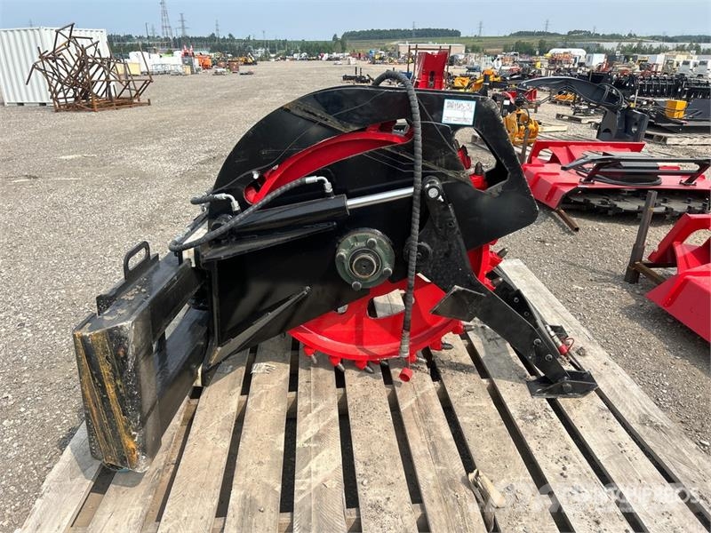  GIYI GY-SRS70 16 in Skid Steer Sliding Rock Saw (U Drugi deli