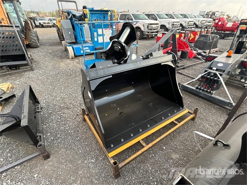  GIYI GY-TB60 60 in Tilting Excavator Bucket (Unuse دلاء