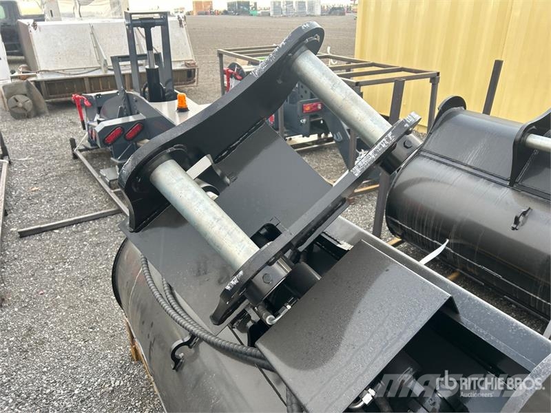  GIYI GY-TB60 60 in Tilting Excavator Bucket (Unuse دلاء