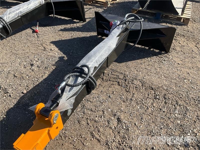  GIYI GY-TBL47 135 in Skid Steer Telescopic Boom (L Otros componentes