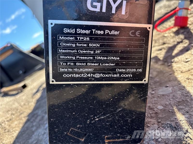  GIYI GY-TP45 25 in Skid Steer Post Puller (Unused) Outros componentes