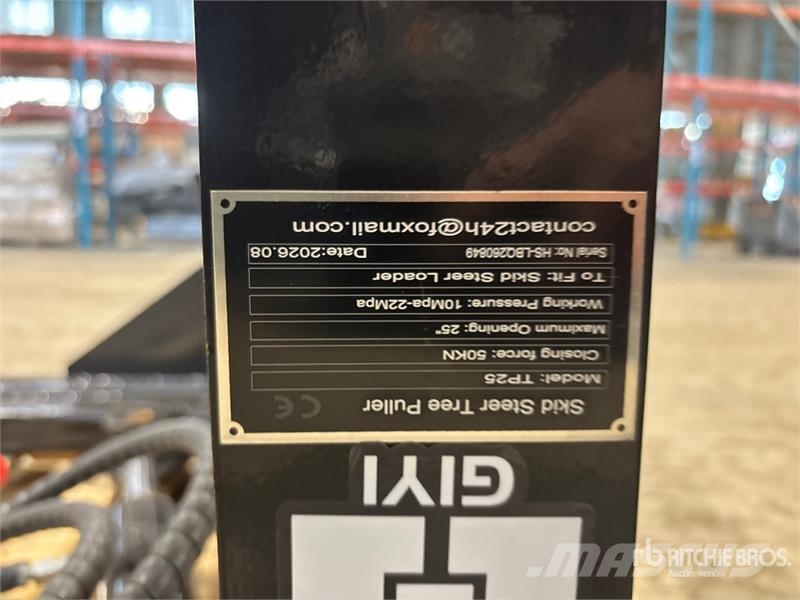  GIYI GY-TP45 25 in Skid Steer Post Puller (Unused) Outros componentes