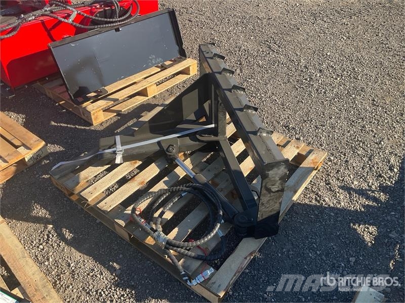  GIYI GY-TP45 25 in Skid Steer Post Puller (Unused) Otros componentes