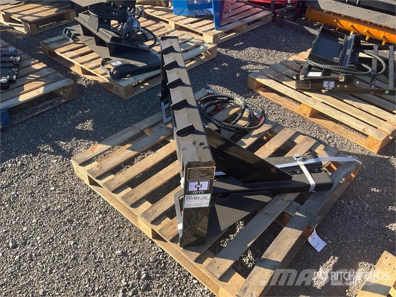  GIYI GY-TP45 25 in Skid Steer Post Puller (Unused) Otros componentes