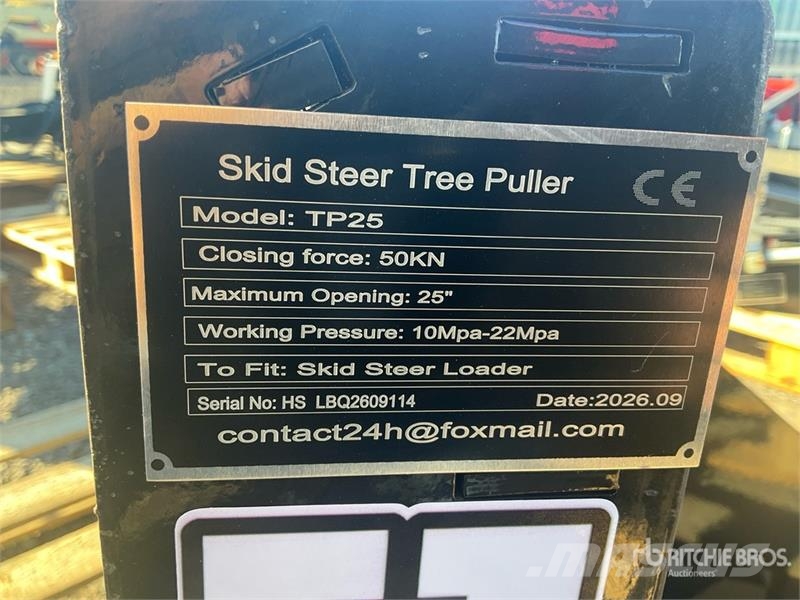  GIYI GY-TP45 25 in Skid Steer Post Puller (Unused) Otros componentes