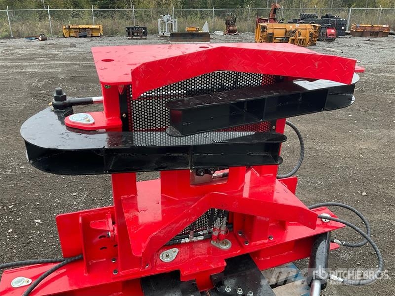 GIYI GY-TS29 29 in Skid Steer Tree Shear (Unused) مقصات هيدروليكية