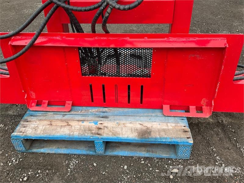 GIYI GY-TS29 29 in Skid Steer Tree Shear (Unused) مقصات هيدروليكية