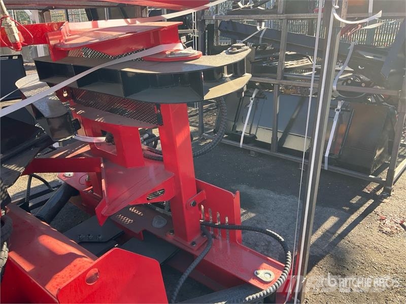 GIYI GY-TS75 29 in Skid Steer Tree Shear (Unused) Frézy, nůžky