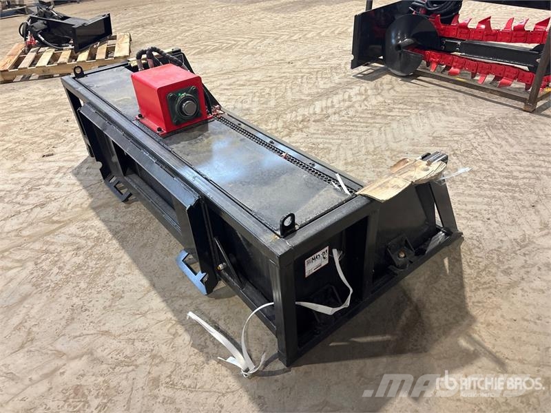  GIYI GY-VB79 79 in Vibrating Skid Steer Screening  Rotátoros törőkanalak