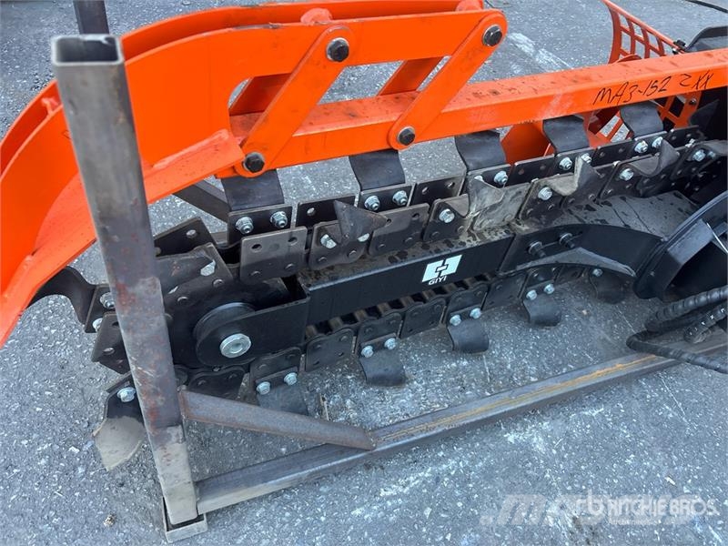  GIYI GY-X39 39 in Mini Skid Steer Trencher (Unused ماكينات حفر خنادق