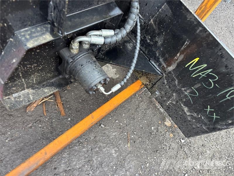 GIYI GY-X39 39 in Mini Skid Steer Trencher (Unused Excavatoare de santuri