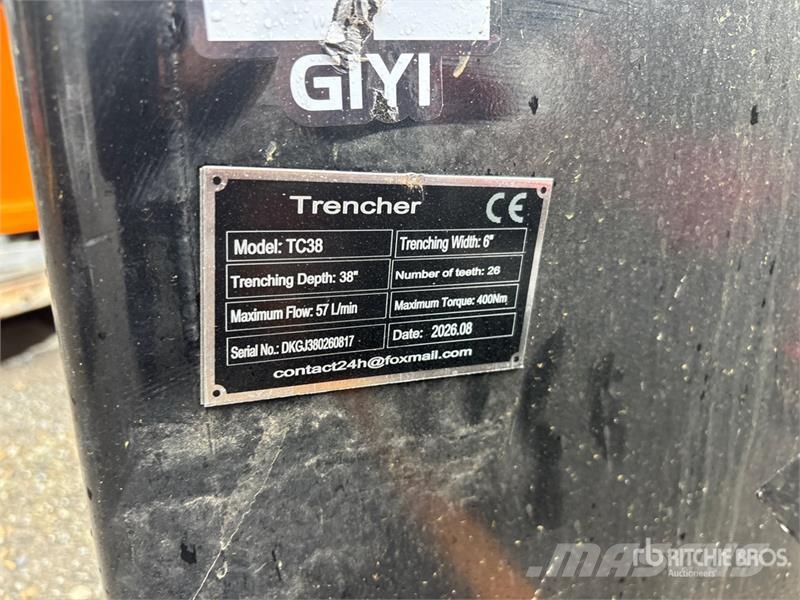 GIYI GY-X39 39 in Mini Skid Steer Trencher (Unused Excavatoare de santuri