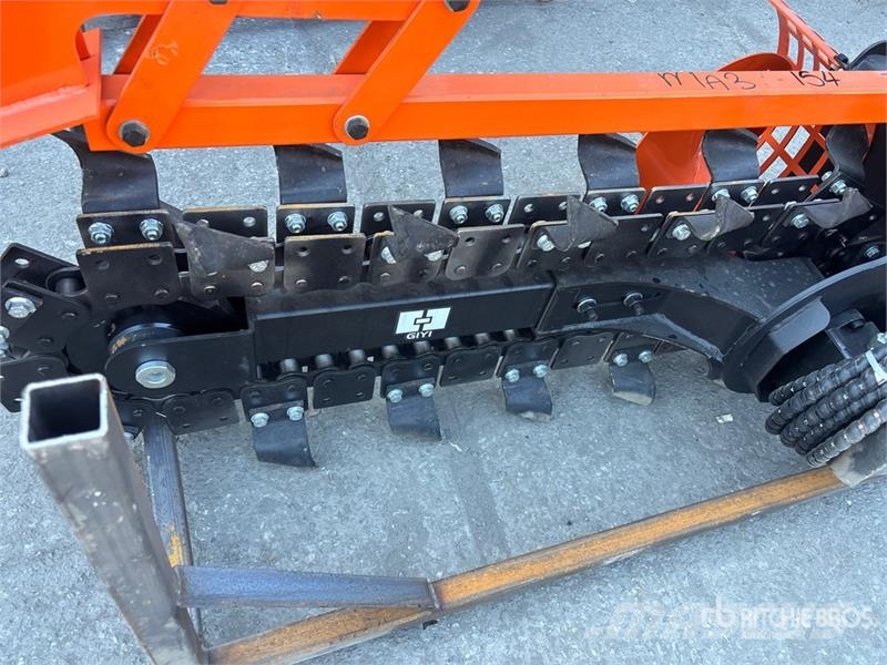  GIYI GY-X39 39 in Mini Skid Steer Trencher (Unused ماكينات حفر خنادق
