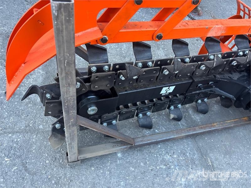  GIYI GY-X39 39 in Mini Skid Steer Trencher (Unused ماكينات حفر خنادق