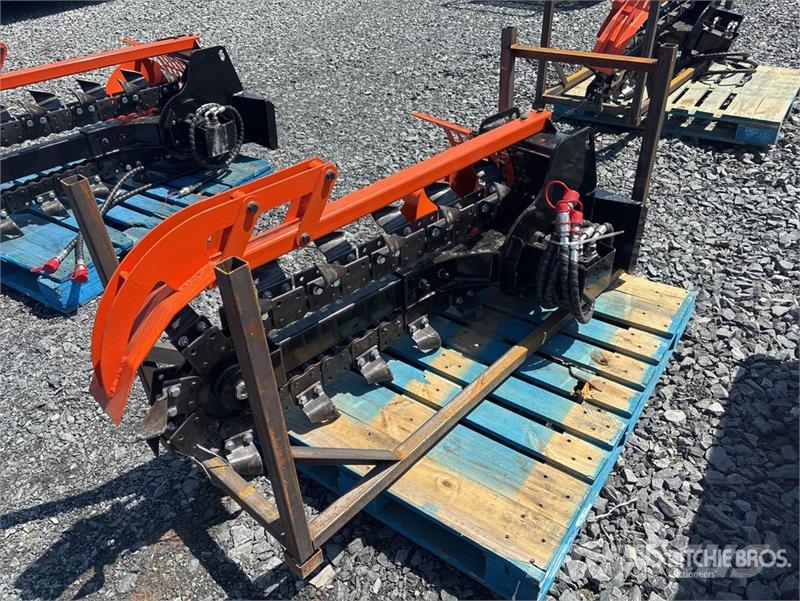 GIYI GY-X39F 39 in Mini Skid Steer Trencher (Unuse Freze za kopanje jarkov Trenčerji
