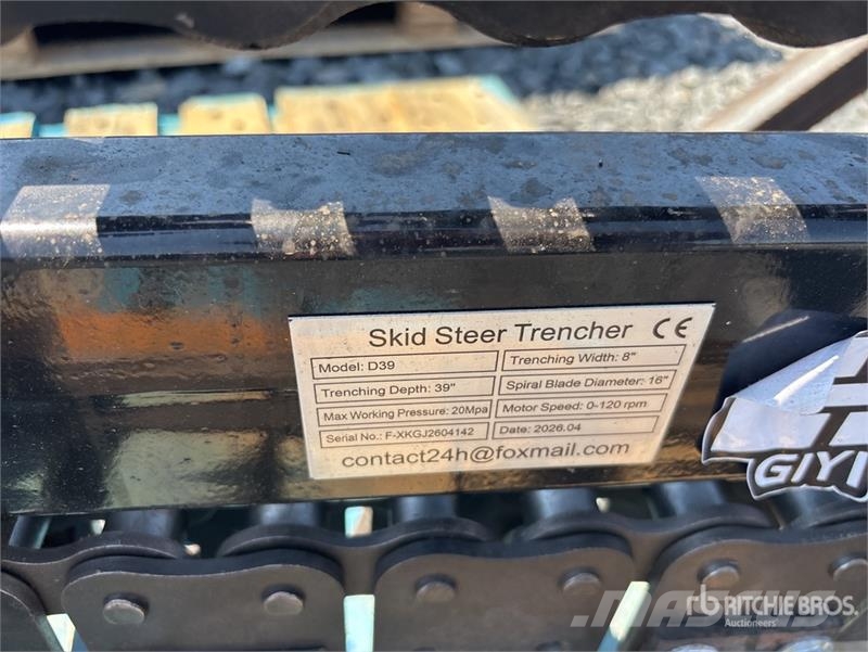 GIYI GY-X39F 39 in Mini Skid Steer Trencher (Unuse Freze za kopanje jarkov Trenčerji