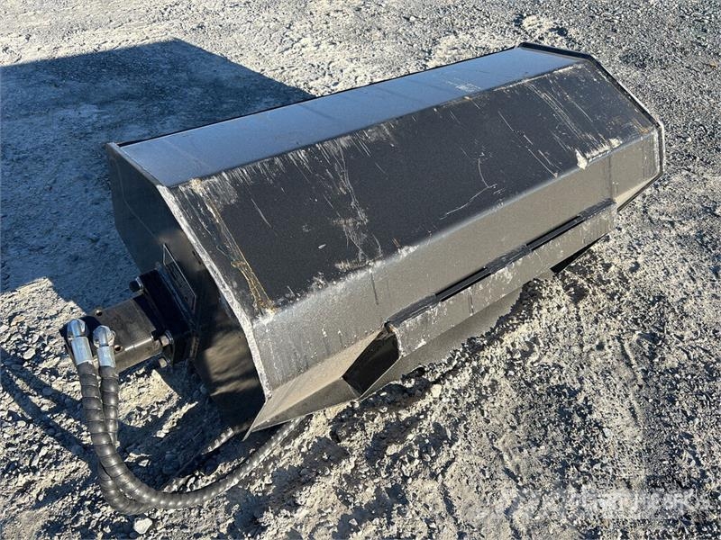 GIYI GY-XGJ 40 in Mini Skid Steer Tiller (Unused) Поглинальні борони / грунтові фрези