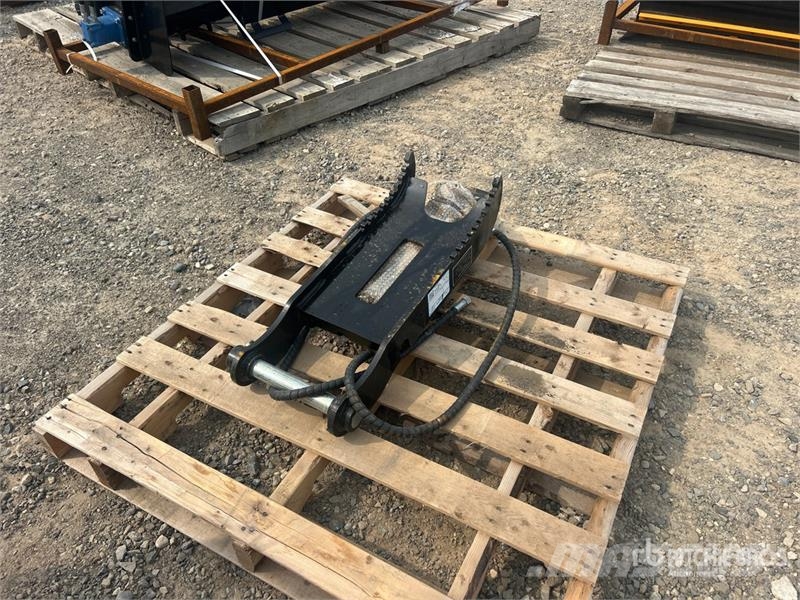 GIYI GY-XJ3T 11 in Hydraulic Excavator Thumb (Unus Godet
