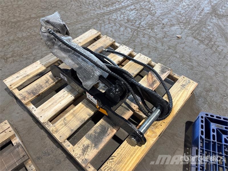 GIYI GY-XJ5T Hydraulic Excavator Thumb - Fits 5 to Kanalak