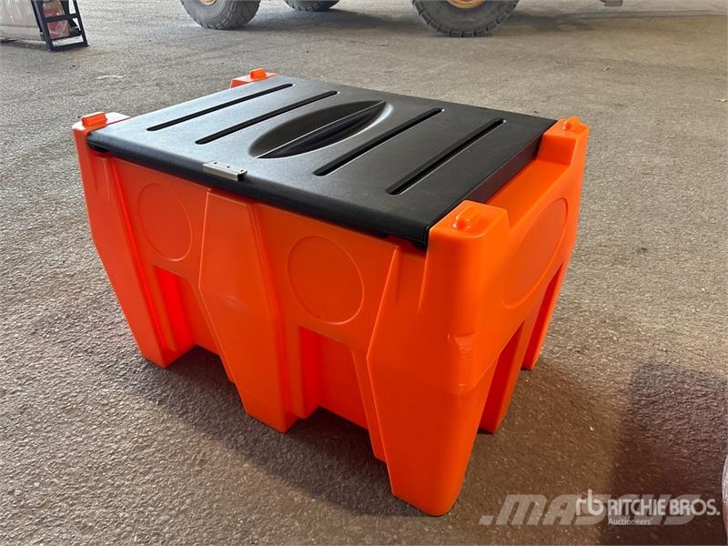 GLDP480 116 gal Portable Poly Fuel Tank (Unused) Fuel and additive tanks