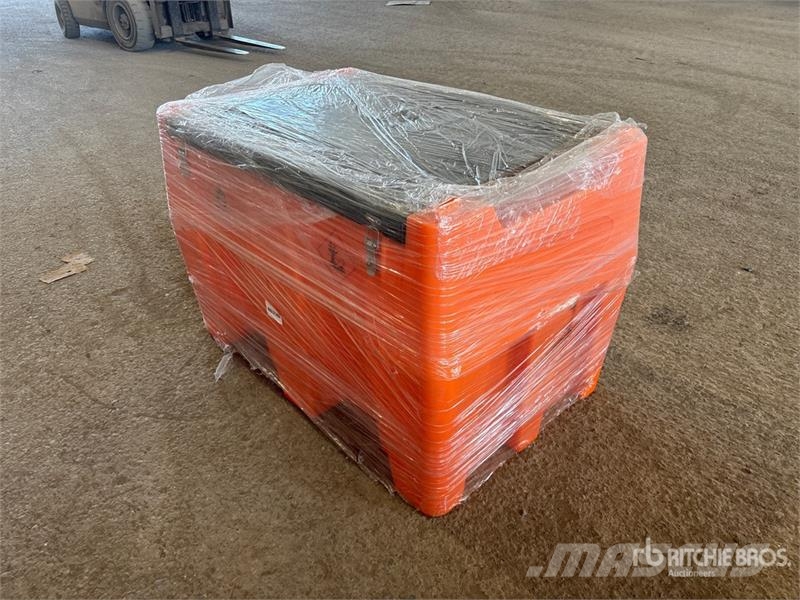  GLDP480 116 gal Portable Poly Fuel Tank (Unused) Rezervoare de carburanți și aditivi