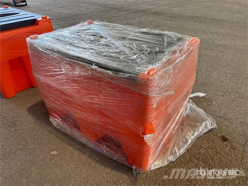 GLDP480 116 gal Portable Poly Fuel Tank (Unused) Fuel and additive tanks