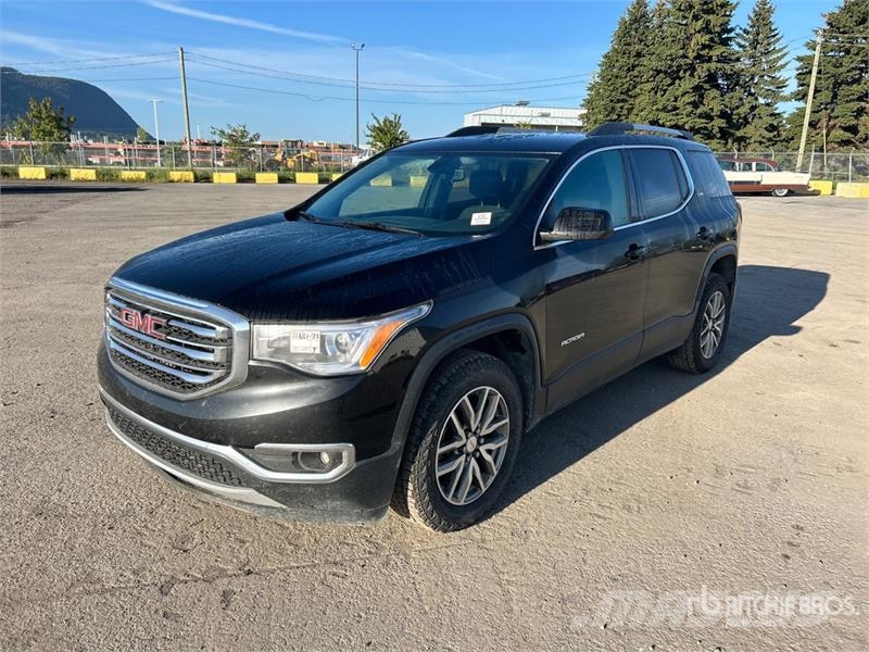 GMC Acadia SLE SUV Carros