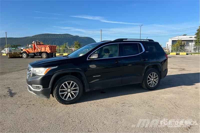 GMC Acadia SLE SUV Carros