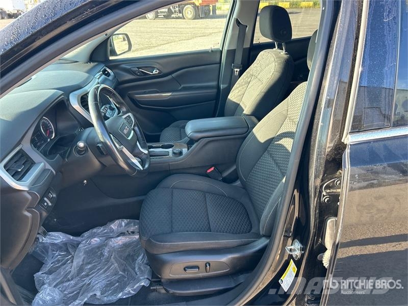 GMC Acadia SLE SUV Carros