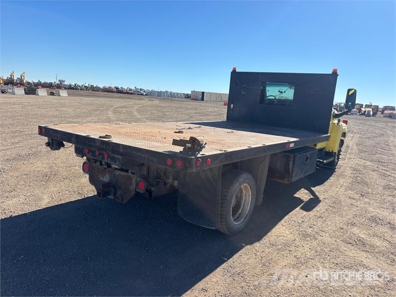 GMC C5500 Camion con sponde ribaltabili