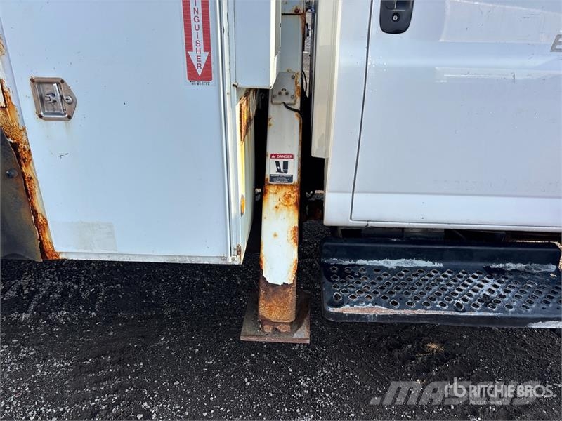 GMC C5500 Camion nacelle